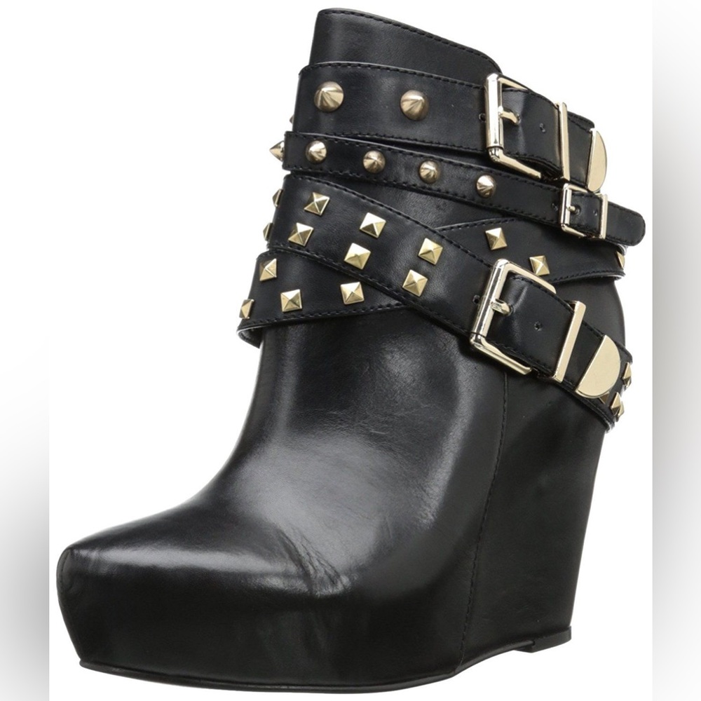 BCBG - Aspen Booties